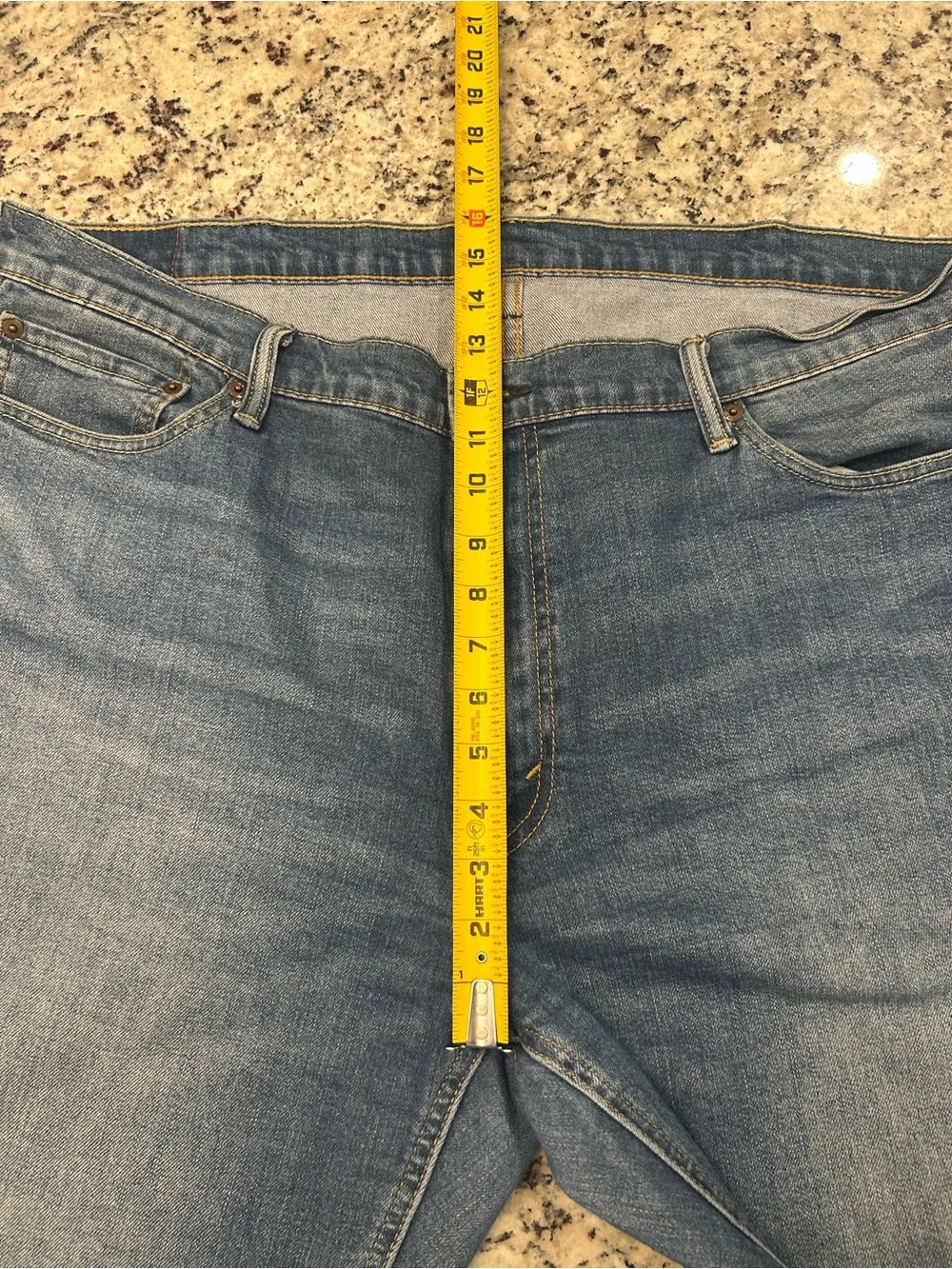 Levis straight leg